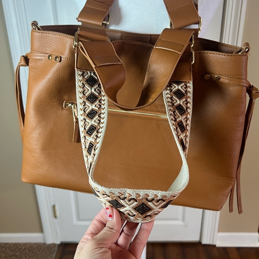 Ahdorned Women's Brown Aztec Western Hamdbag Double Strap - Picture 4 of 8
